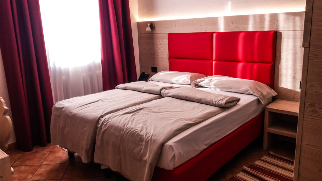 Hotel "Bezzi" - Ponte di Legno (BS)
